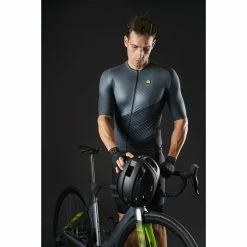 ALE WEB JERSEY Maillot Route à Manches Courtes 24 ALE WEB JERSEY Maillot Route à Manches Courtes -Pantalons Vélo Soldes 36C2CB7A3D699C88388725E7EEF96C72